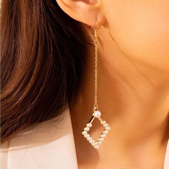 Jewelry - Gold  Faux Pearl Geometric Drop Earrings